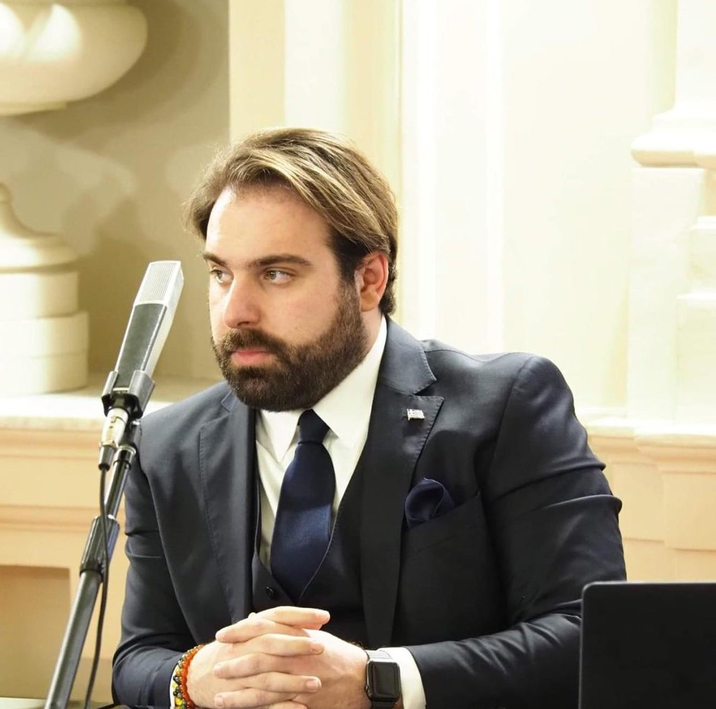 Constantino Christoyannis durante un convegno